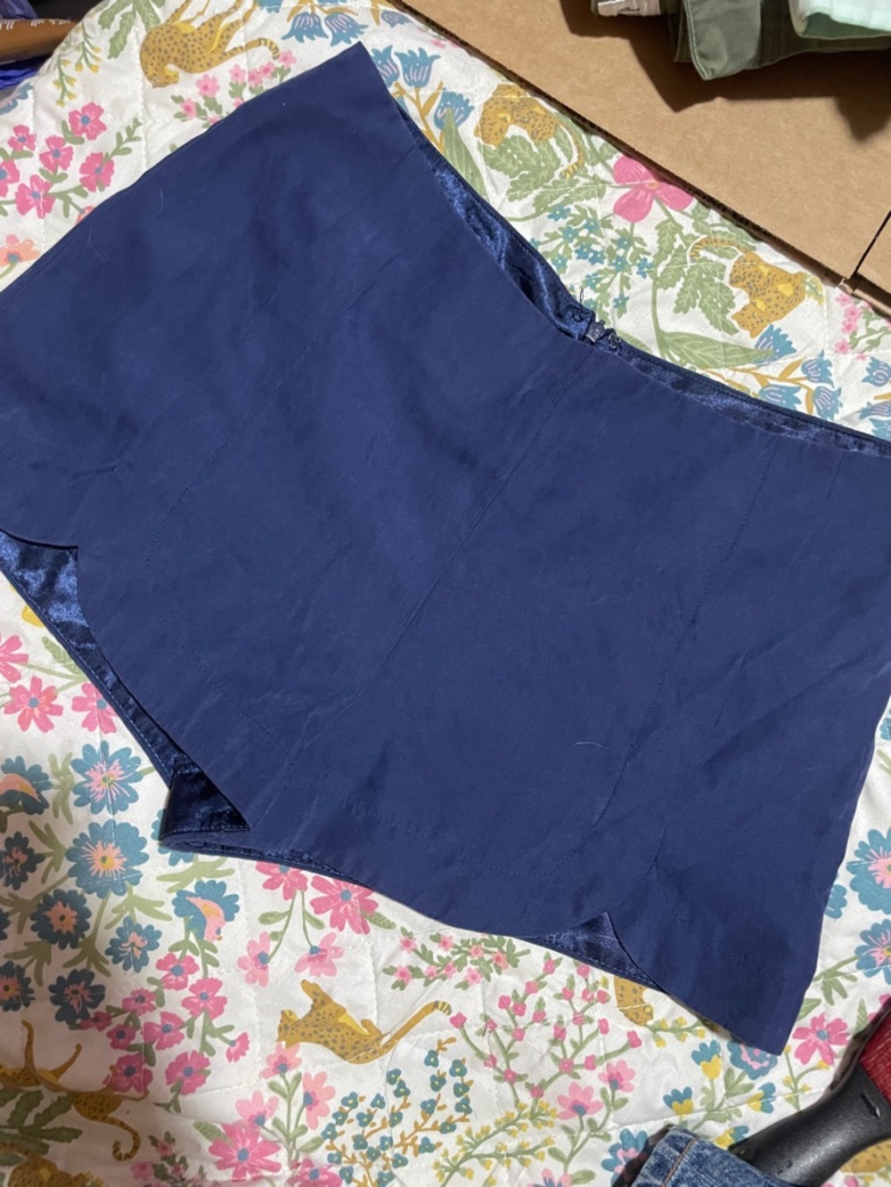 Forever 21 Navy Scallop Hem short